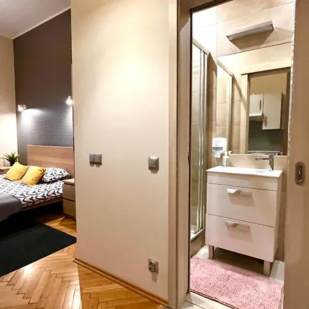 In Center Apartment *
